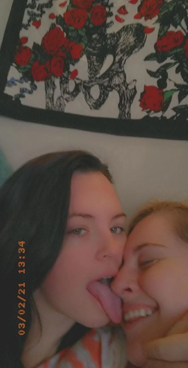 allieee image 40