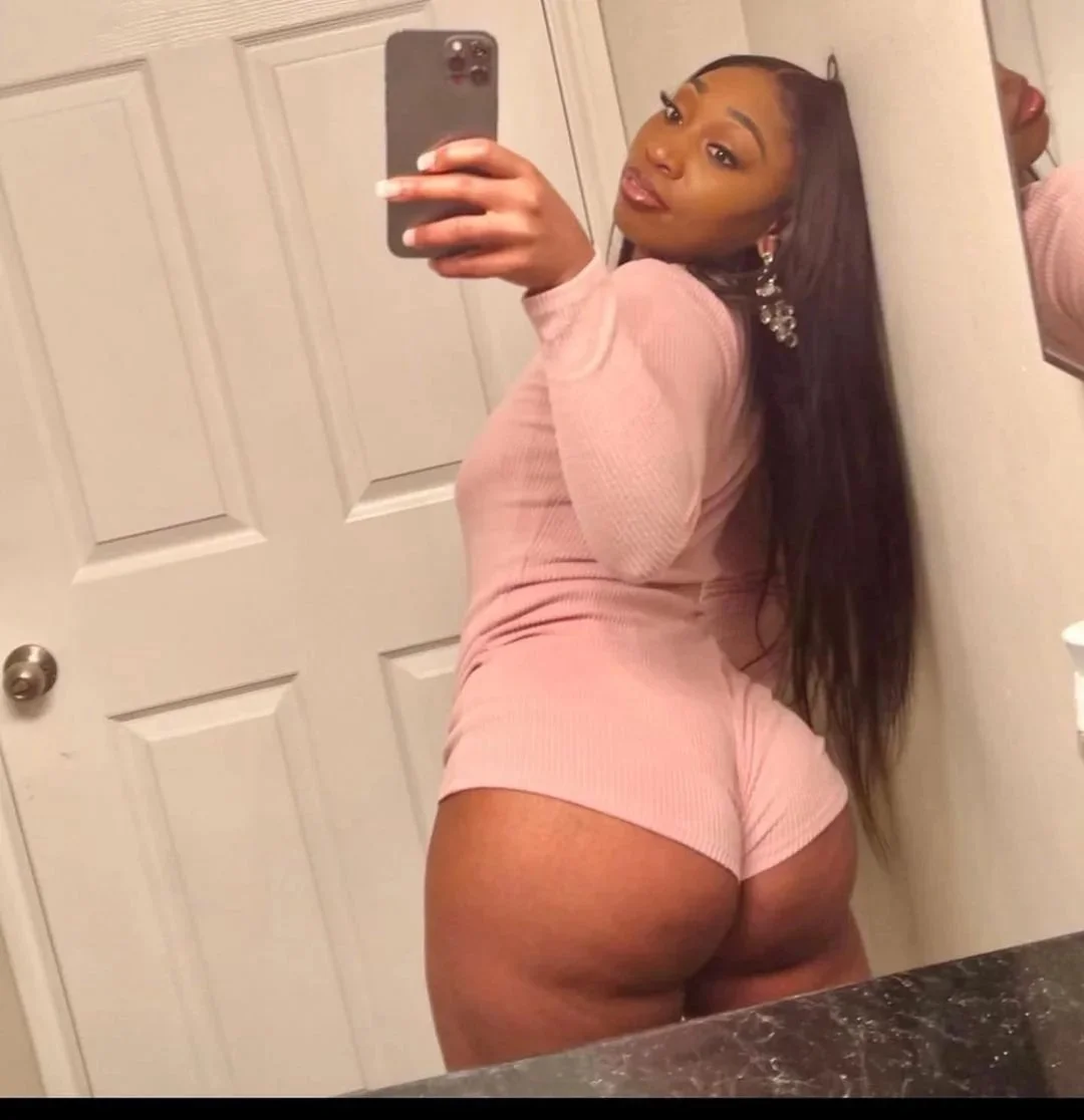 Naturally Stacked 👅🍑 image 37