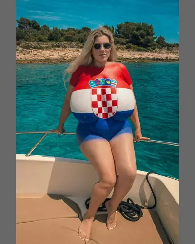 Sis love cro cover image