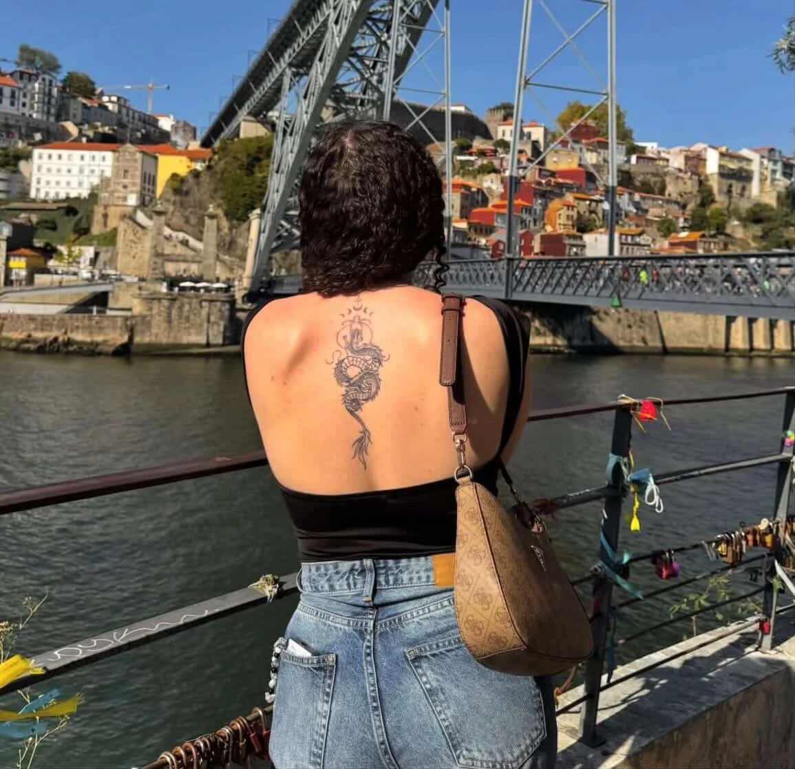 Novinha Tuga peituda e rabuda de 20 anos do Porto image 3