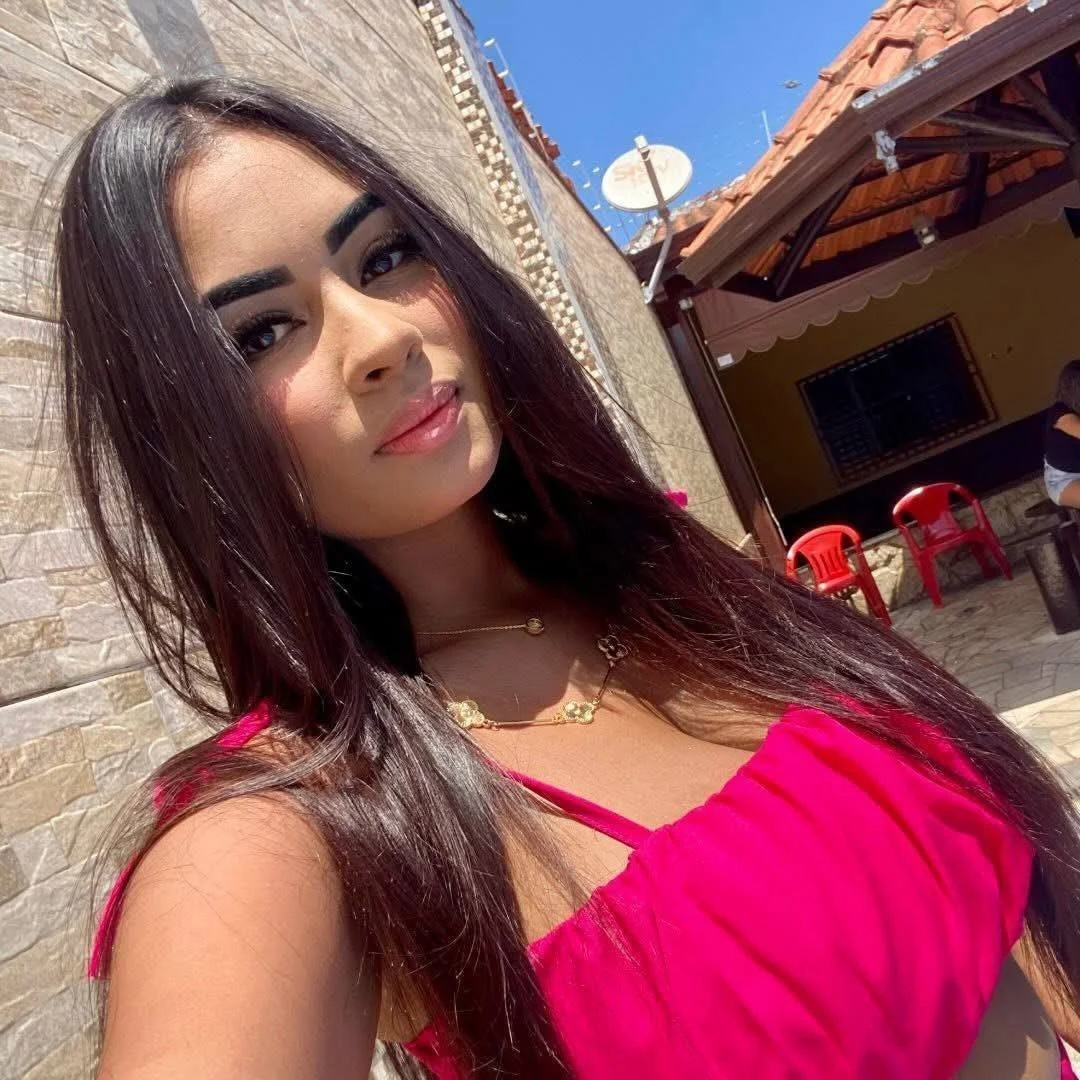 Morena safadinha, adora uma putaria! main image