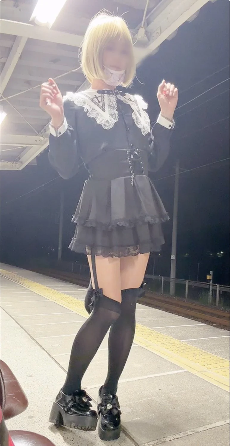 asian public bdsm image 1