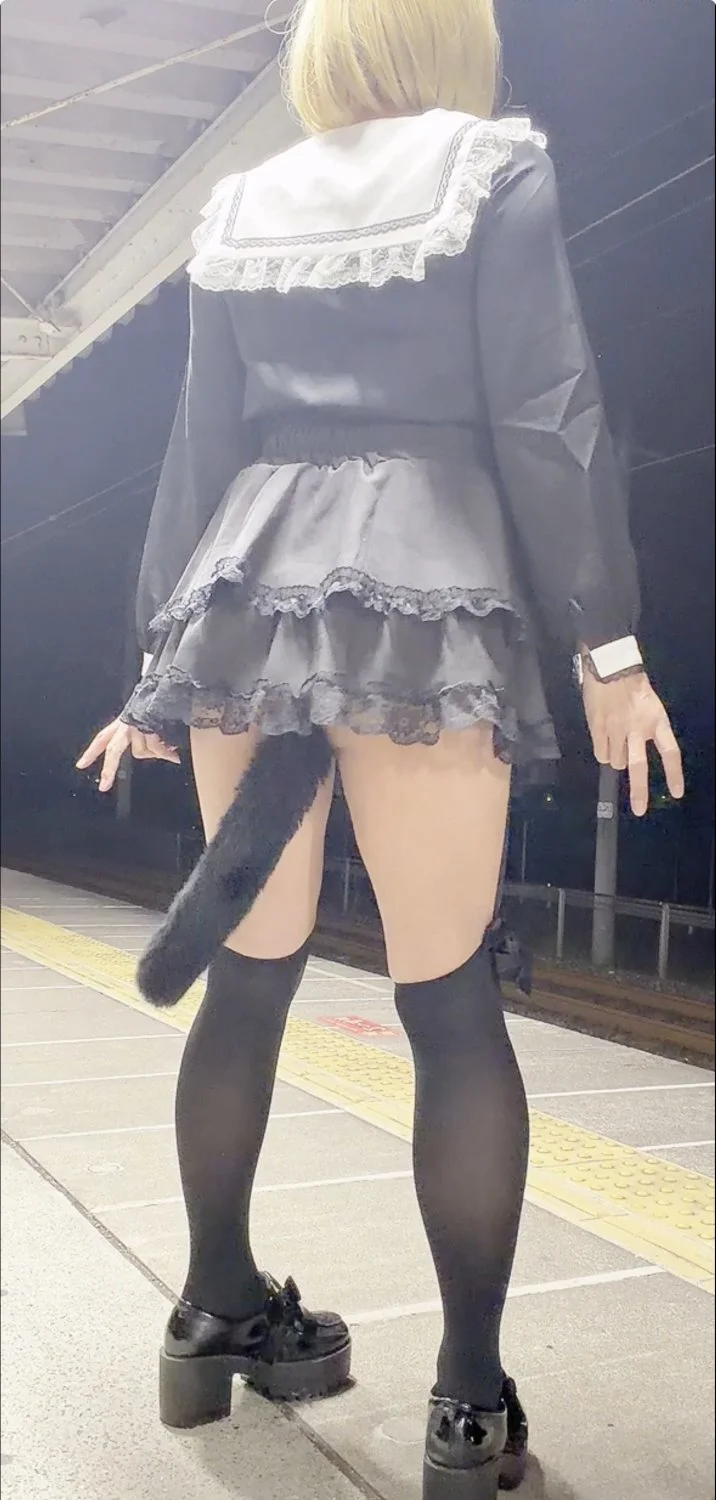 asian public bdsm image 5