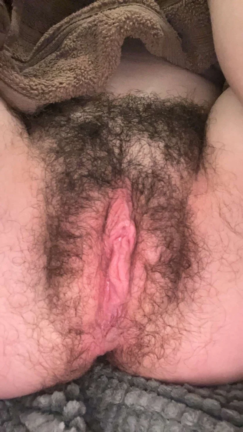 Pussy are best when hairy - Tsu Wong image 2