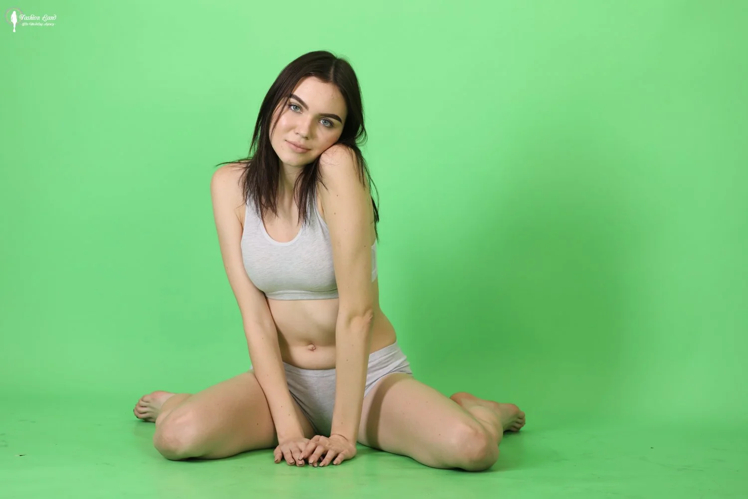 Amy - sexy brunette shows off legs and soles - Part 1/2 image 44