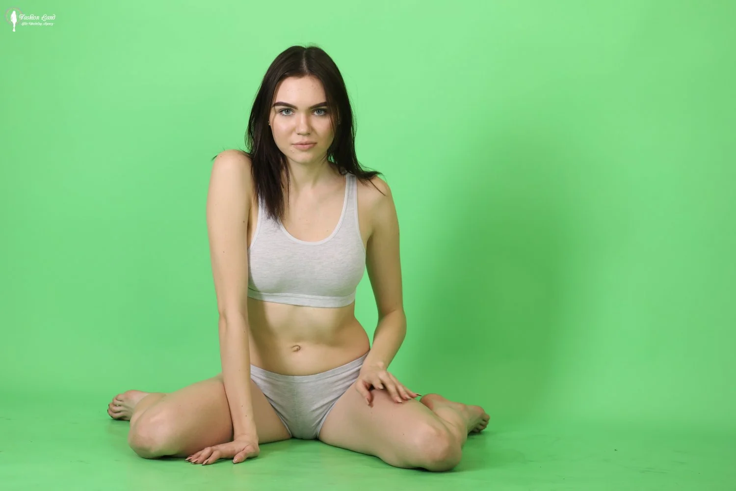 Amy - sexy brunette shows off legs and soles - Part 1/2 image 49