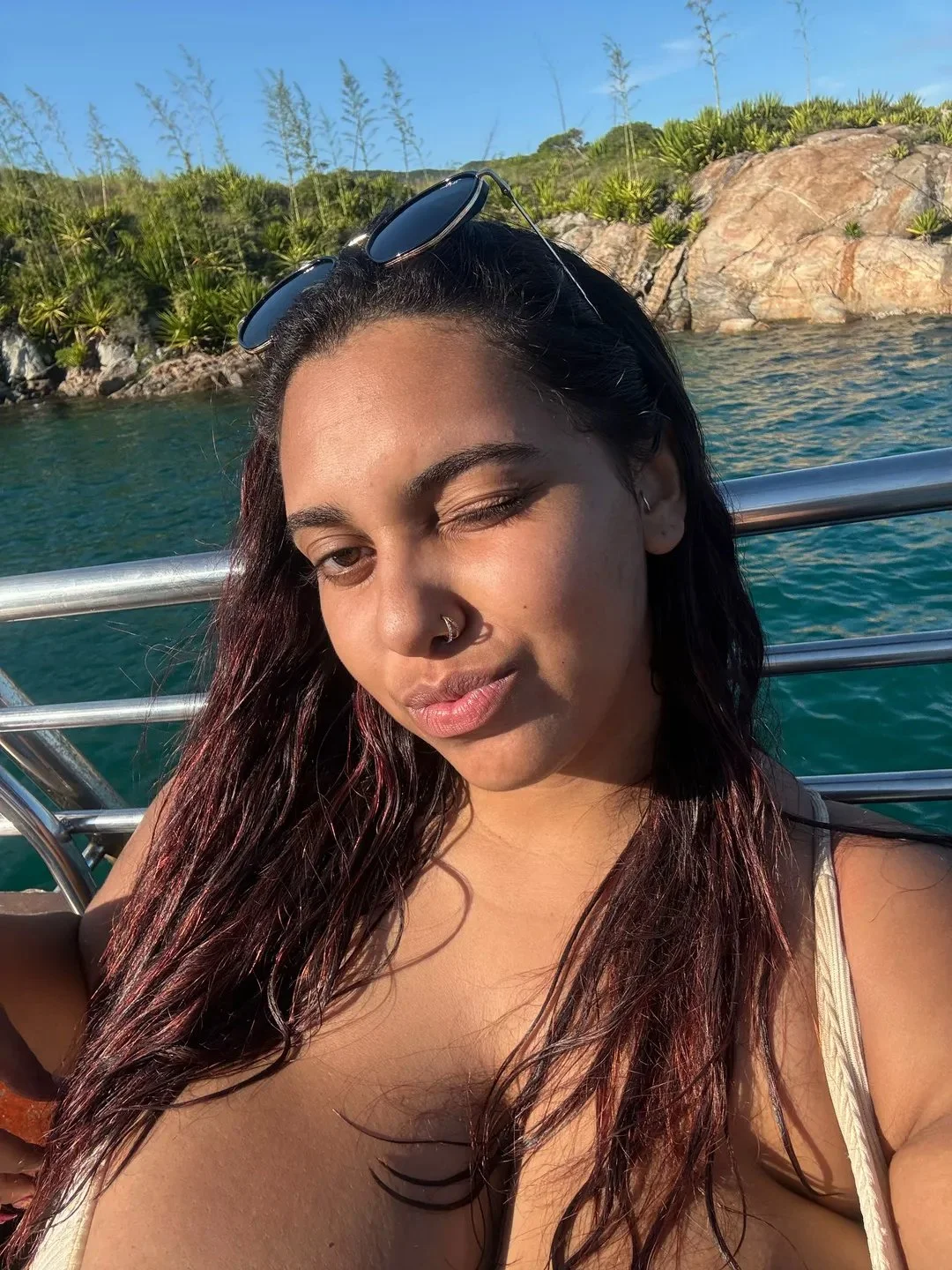 Uma novinha feia de peitãooo image 3