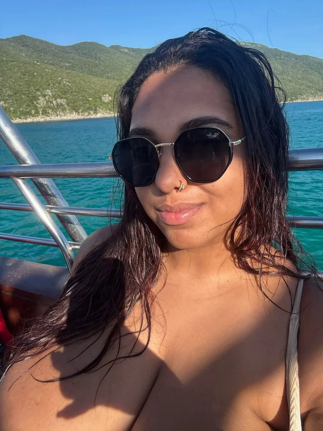 Uma novinha feia de peitãooo image 6