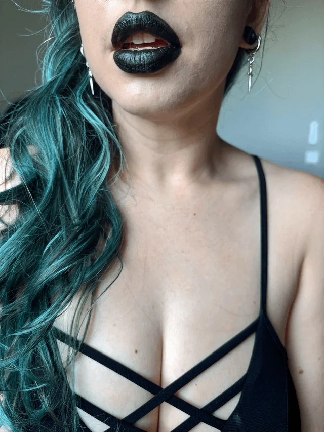 Sexy Rocker Melons image 6