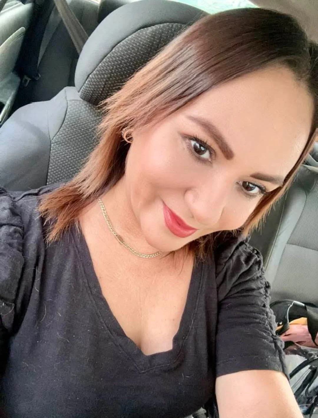 Rica milf hermosa y sexy zorrita image 2