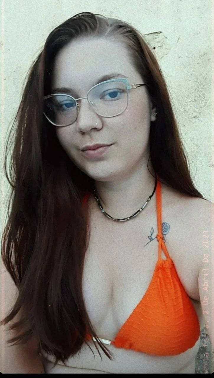 Loirinha vazada image 4