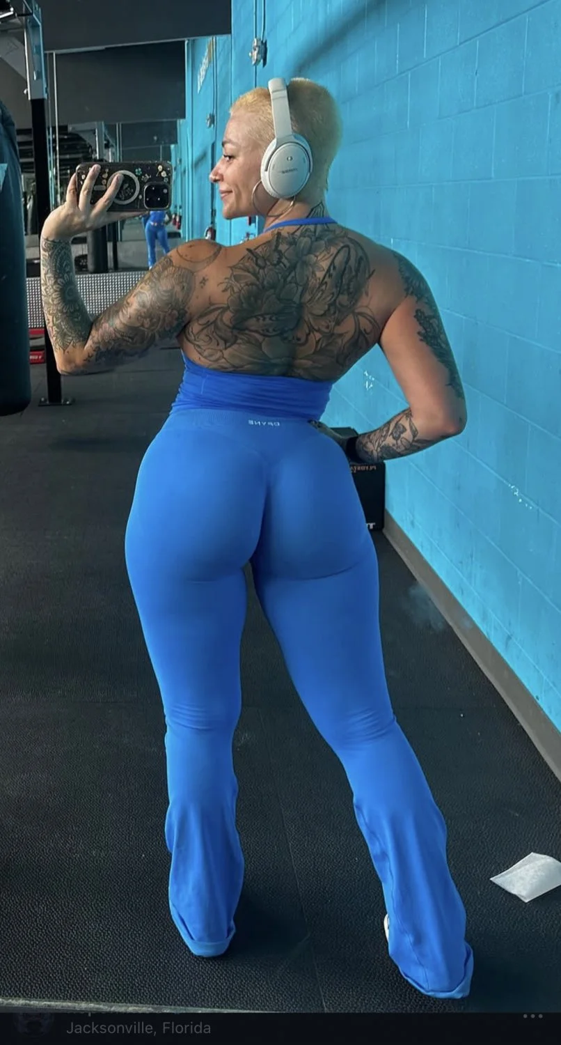 Fit thick booty image 10