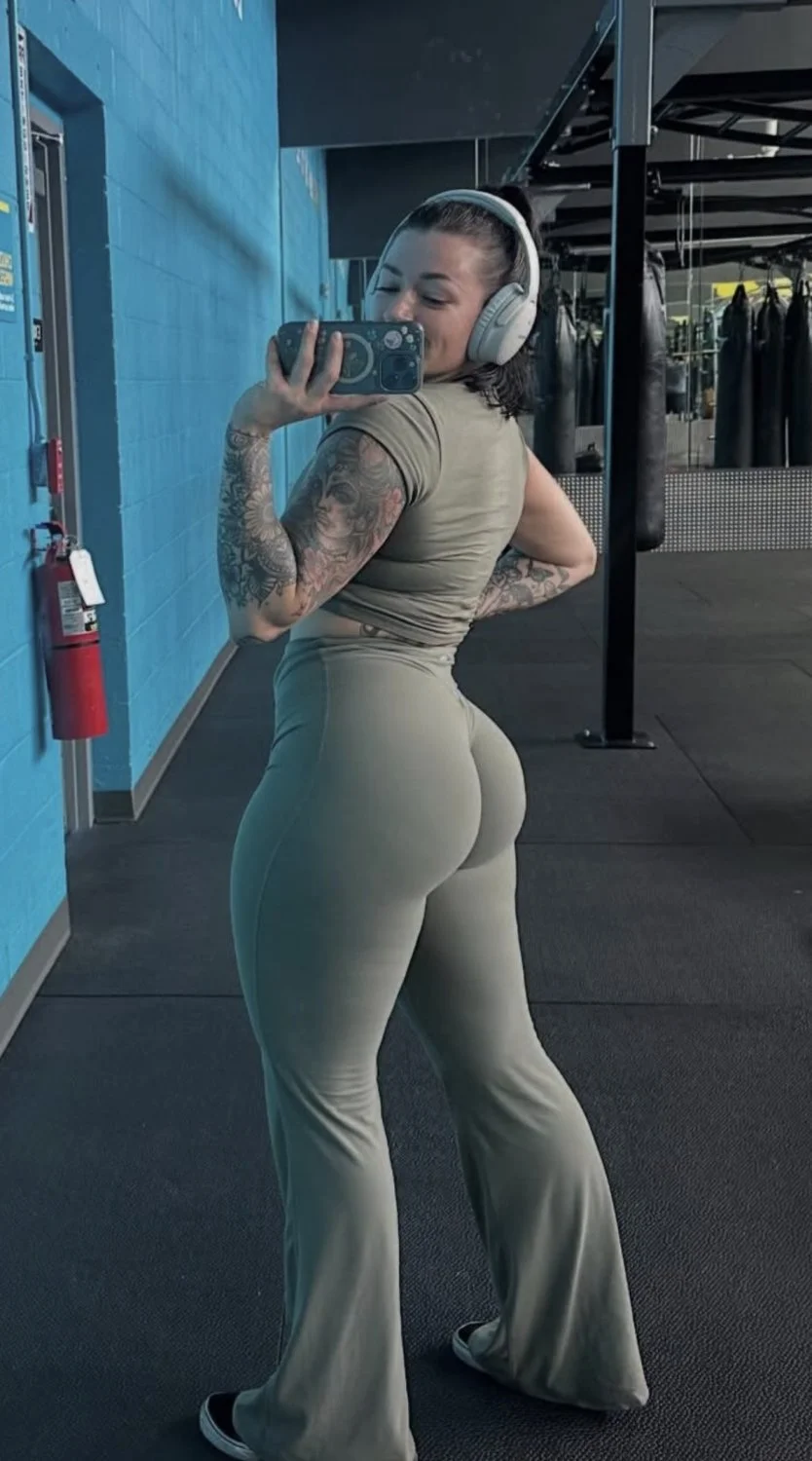 Fit thick booty image 8