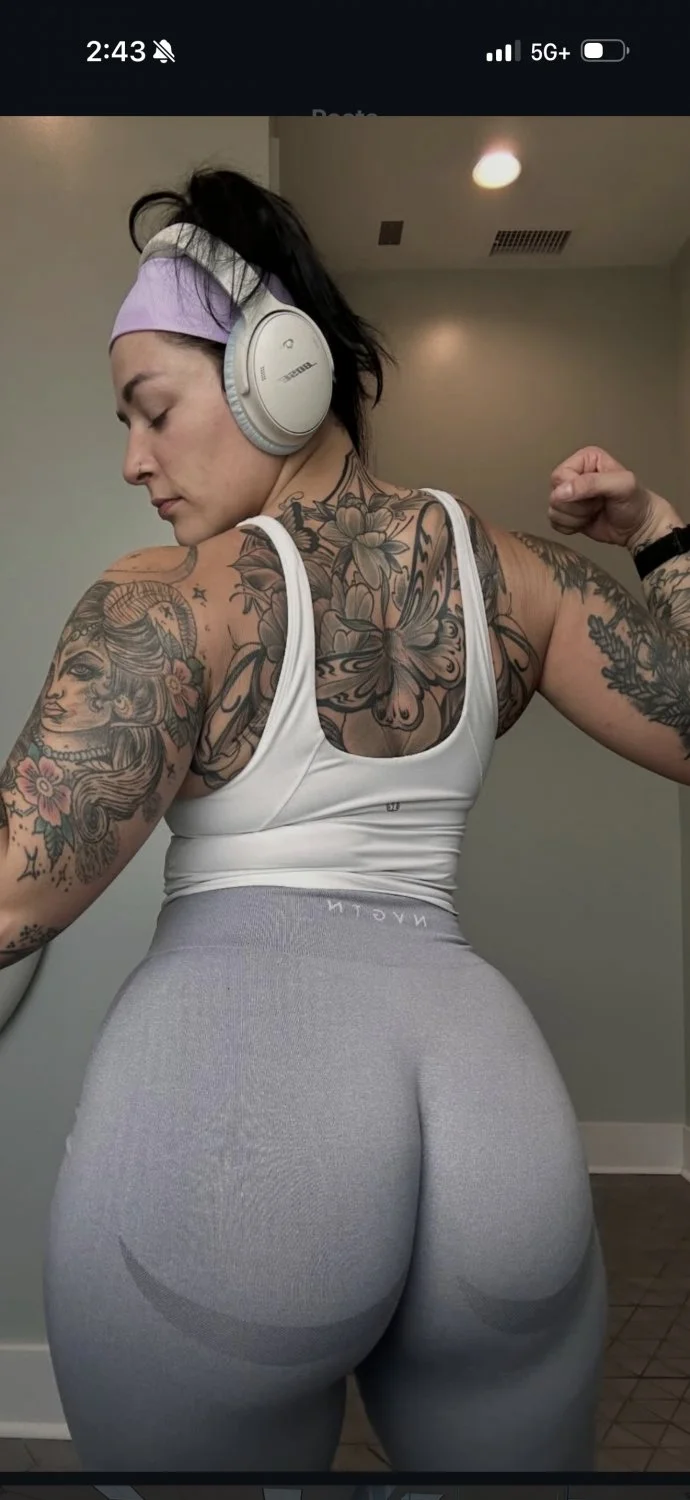 Fit thick booty image 9