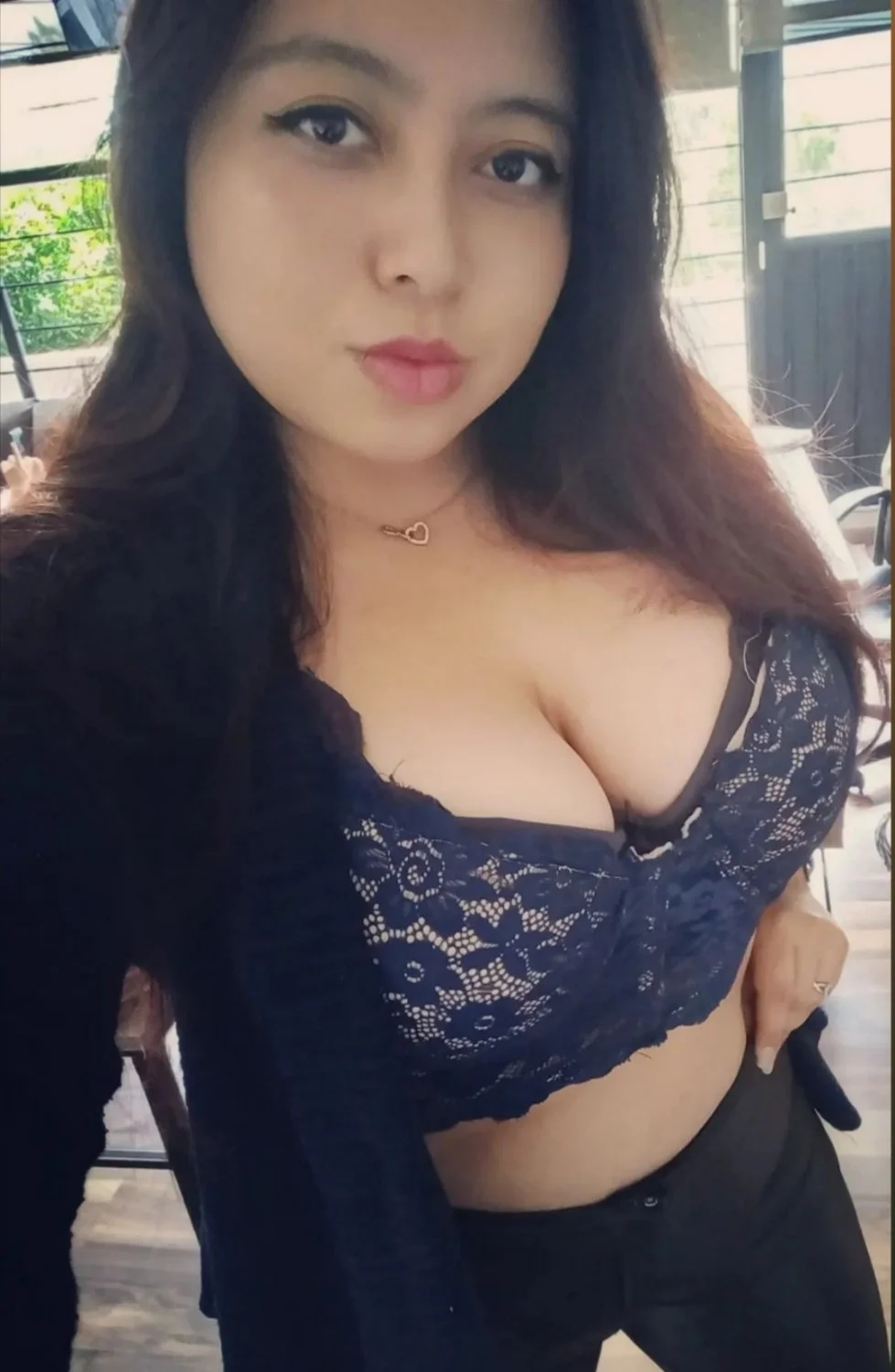 Latinas image 7