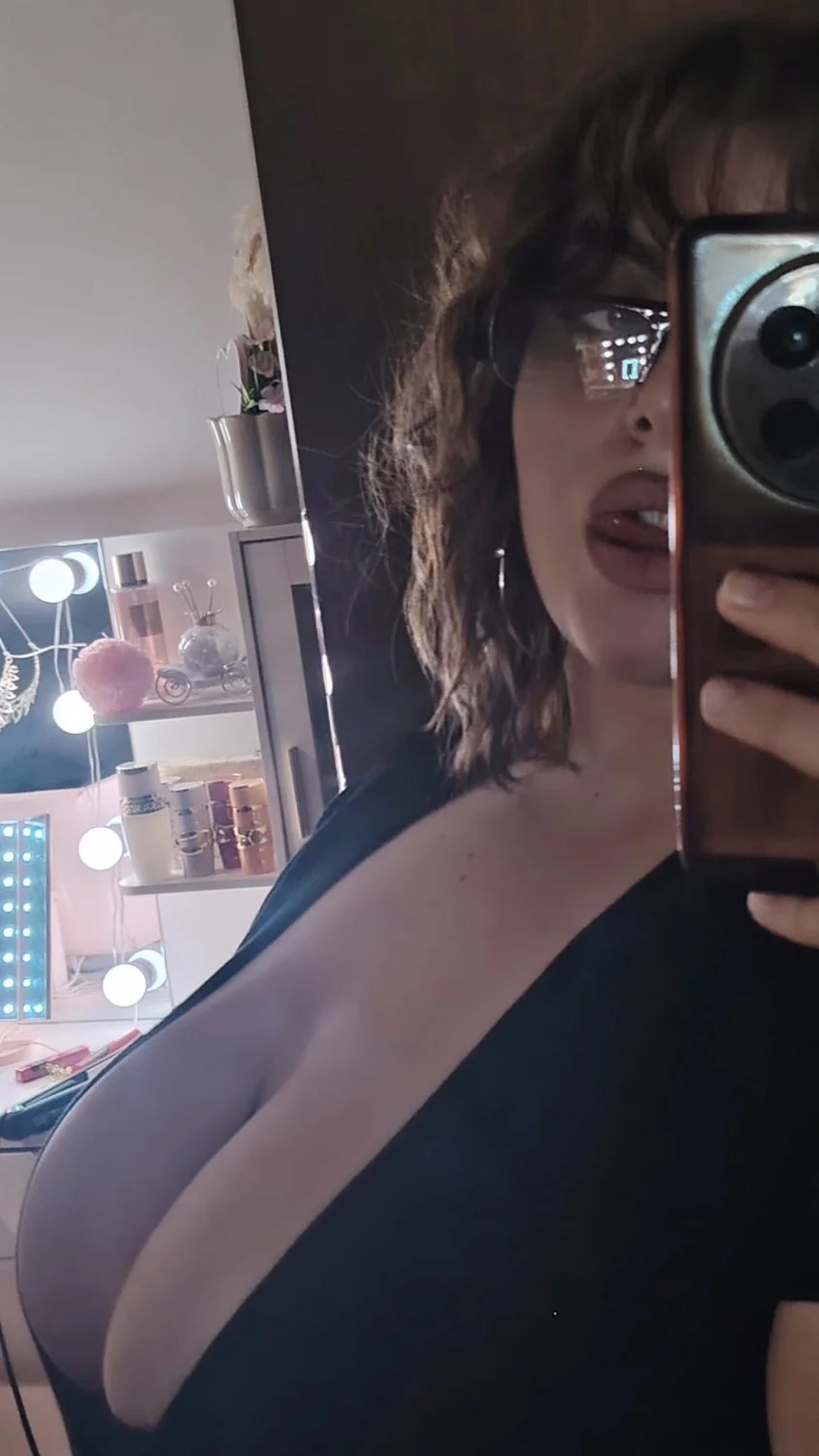 Pendeja tetona terribles mogumbos como para tremenda rusa 🔥🤤🤤🤤 image 10