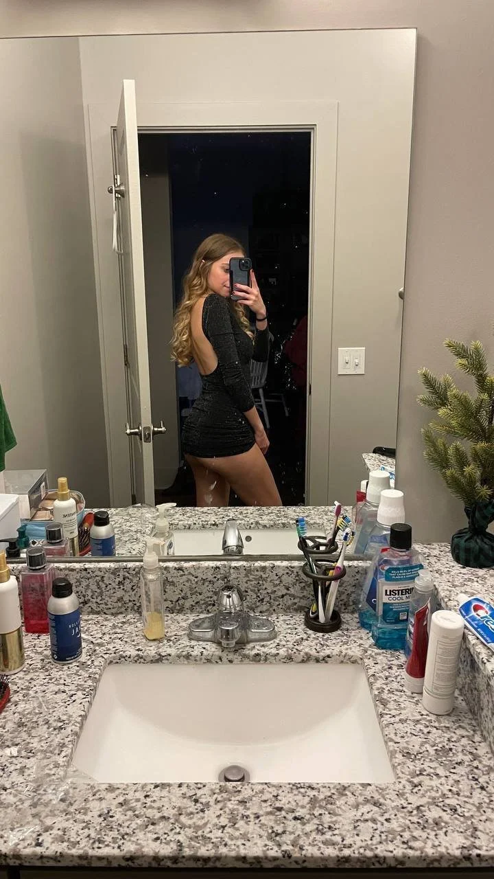 Bonus pics 4u image 15