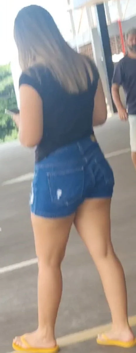 Minha ex ficante flagrada no mercado image 2