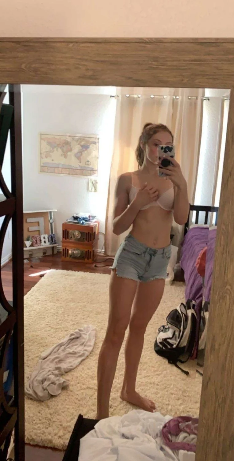 Yummy fit toned 19 year old girlfriend tapes n nudes (1 of 2) image 10