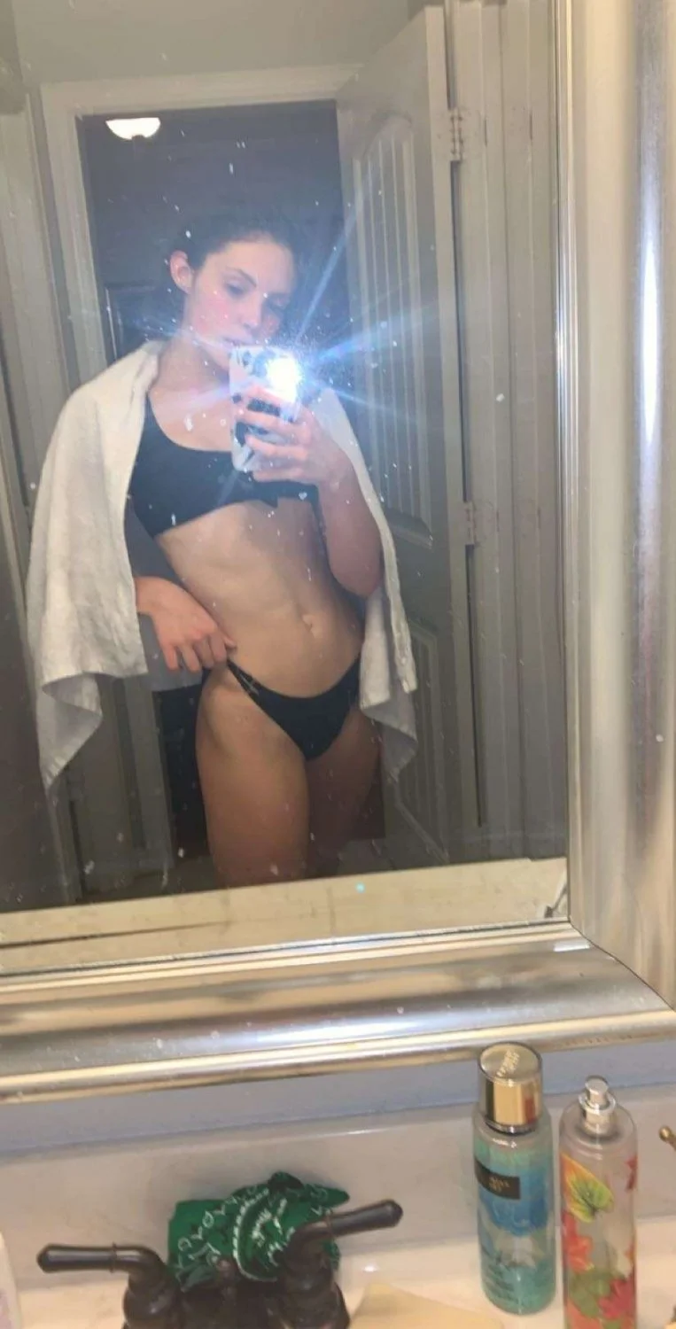 Yummy fit toned 19 year old girlfriend tapes n nudes (1 of 2) image 17