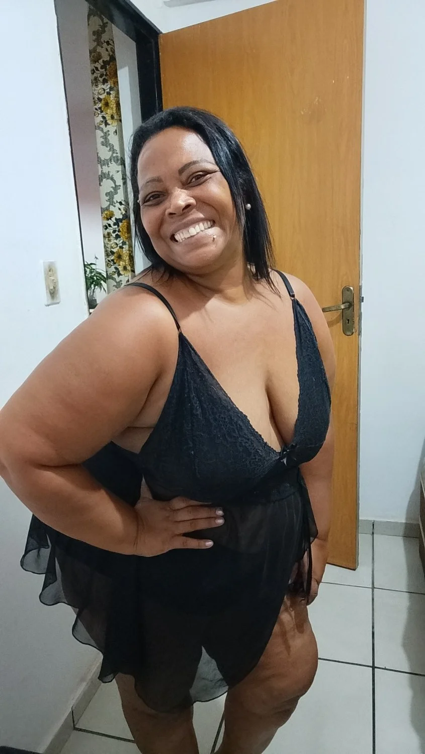Luciana Bispo Sexy image 48