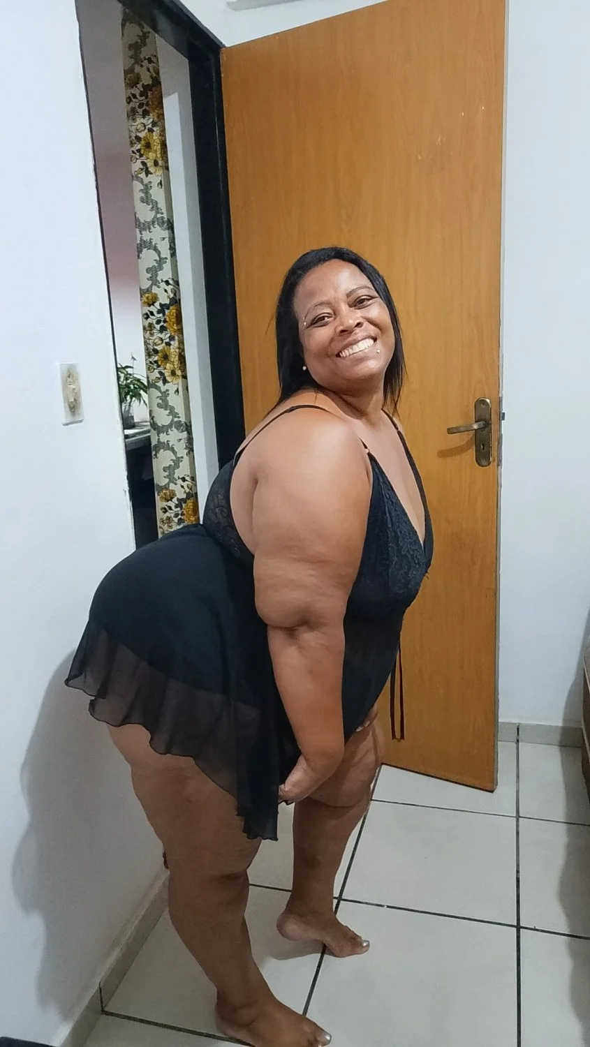 Luciana Bispo Sexy image 49
