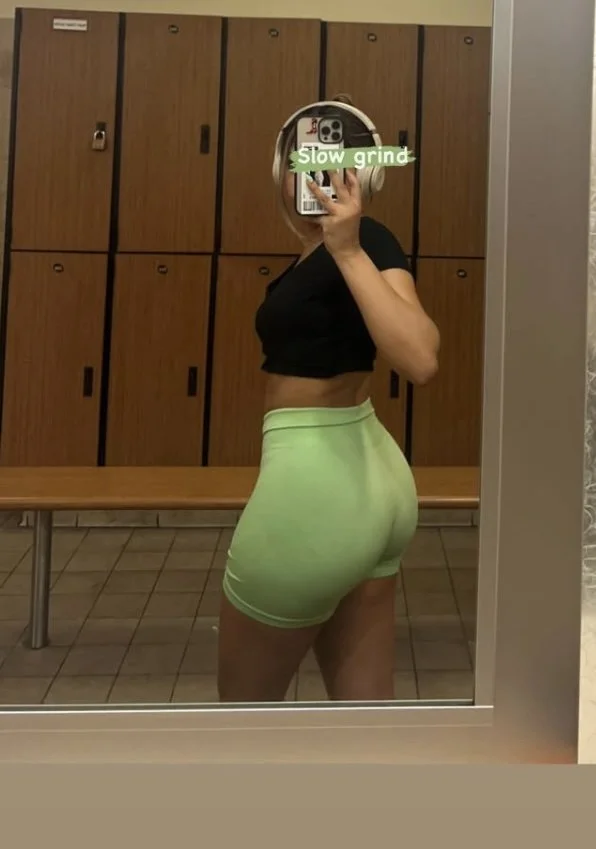Sexy mari image 7