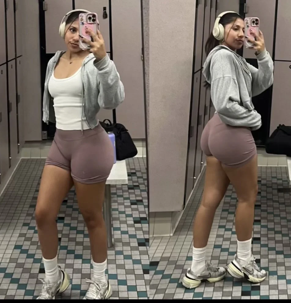 Sexy mari image 8