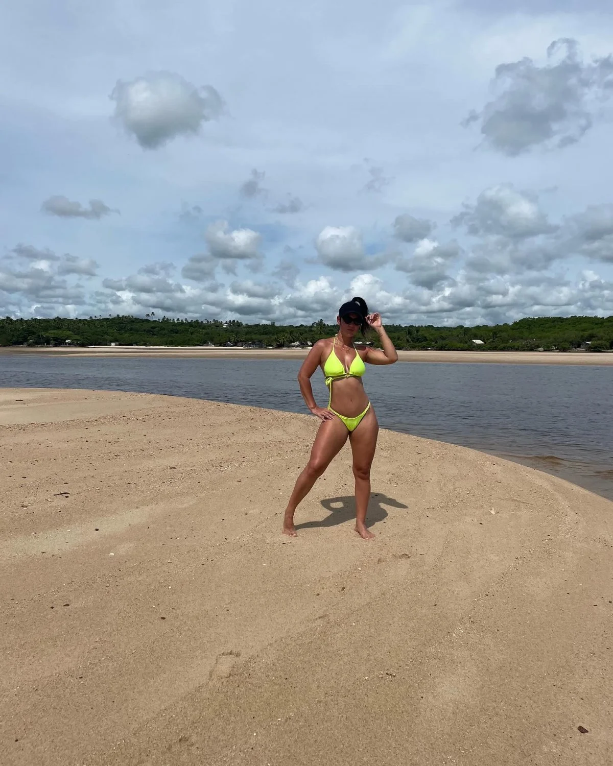 Gostosa, o que fariam com essa delicia? comentem muito. image 7
