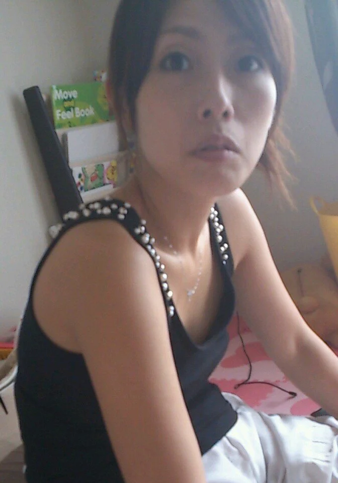 Japanese amateur milf 8 main image