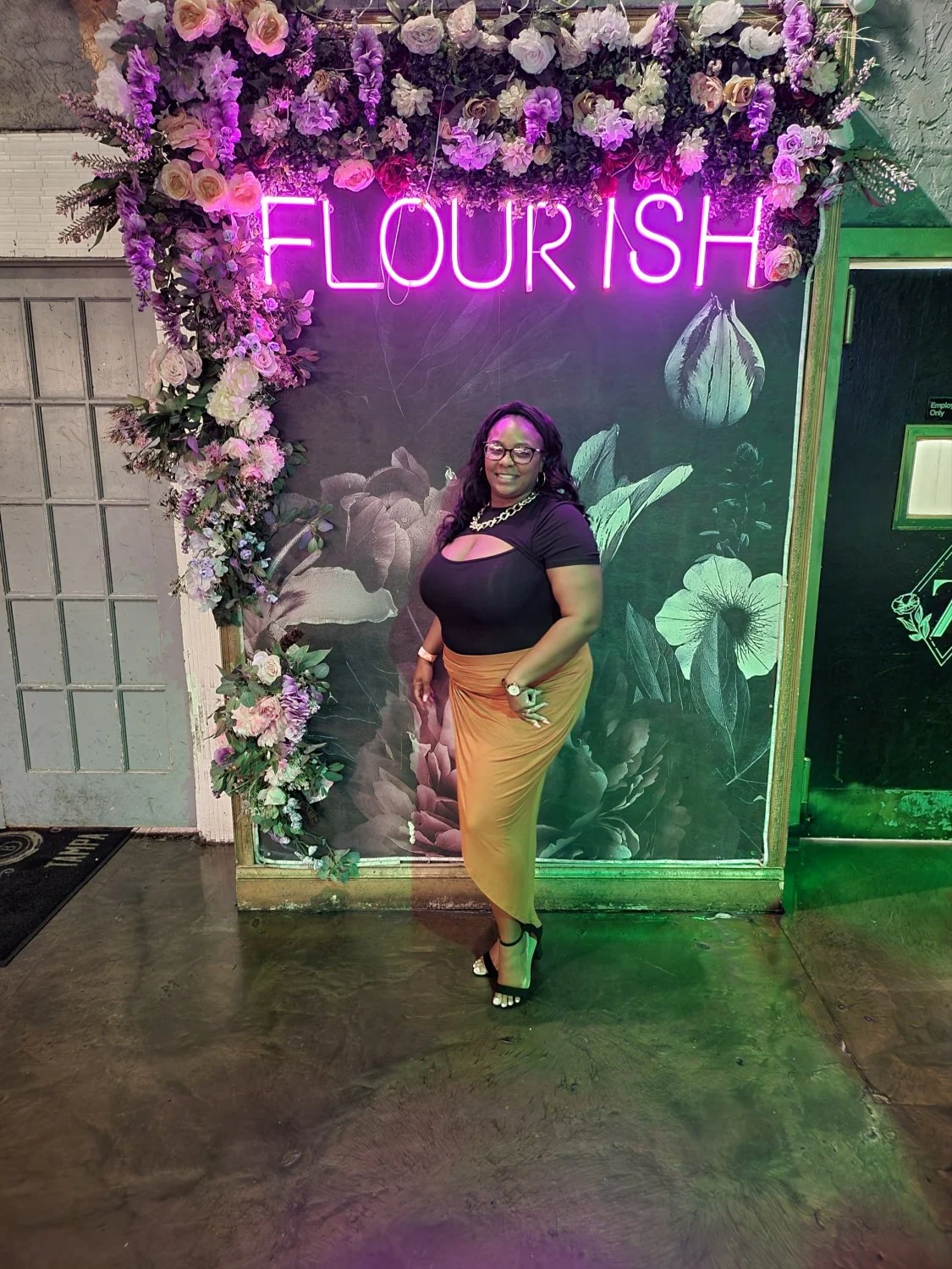 Ebony Milf looking to be recognized image 3