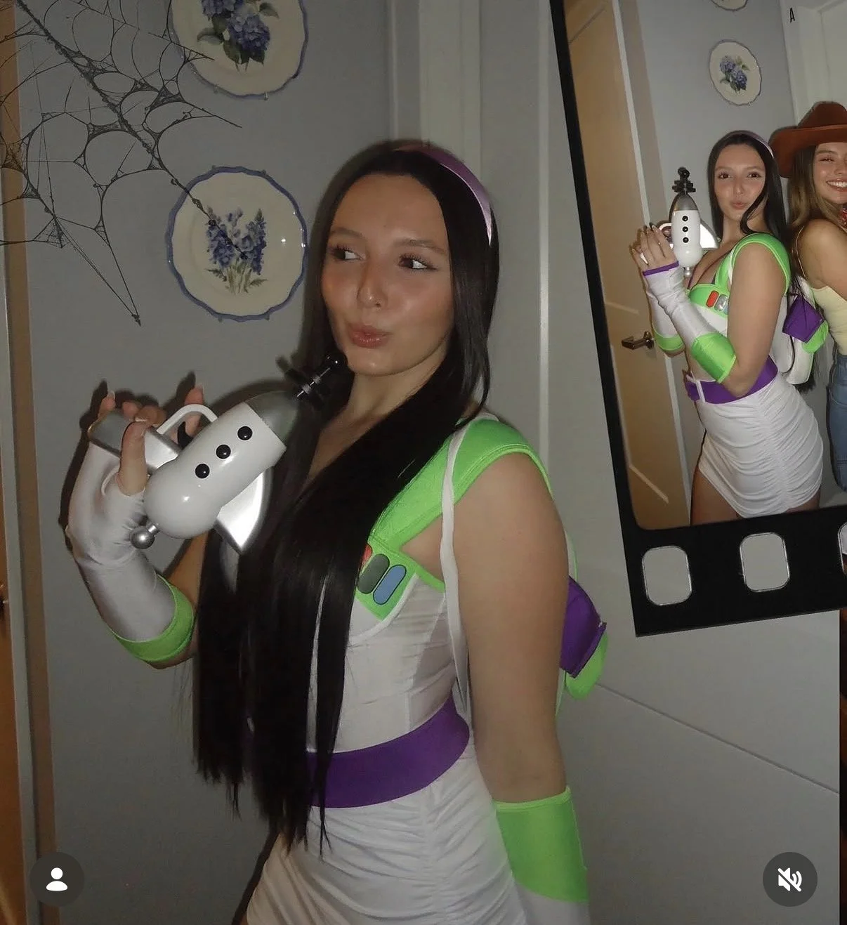 Pennsylvania slut Sydney lost in IRL game image 2