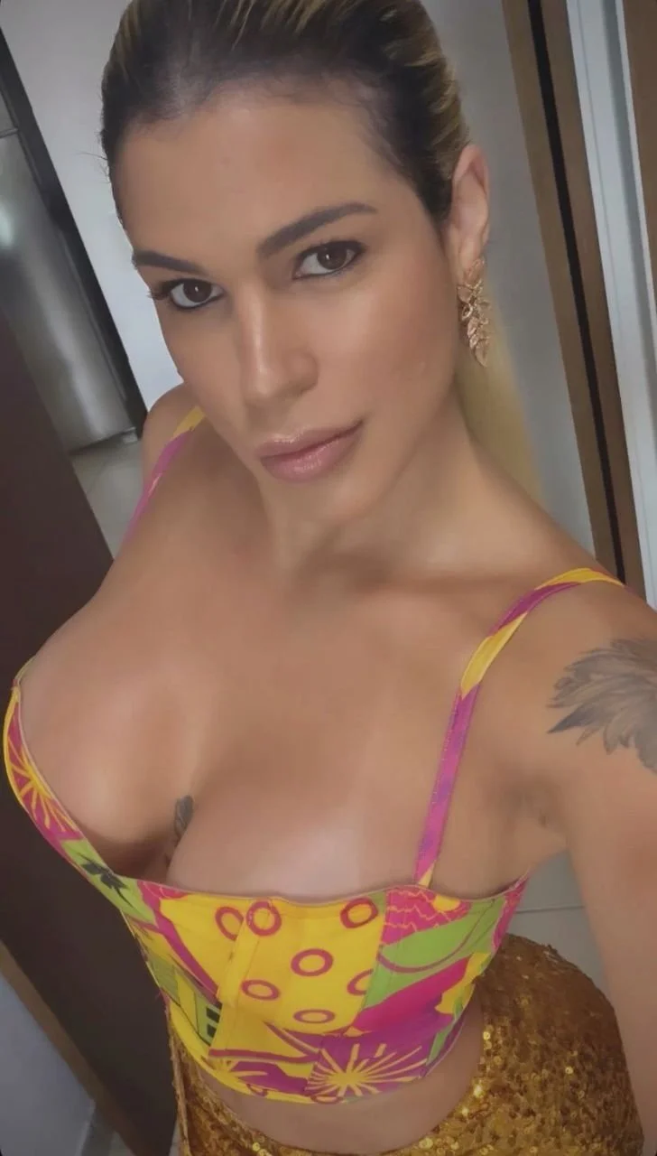 Caiu na net loira famosinha do insta trepando image 2