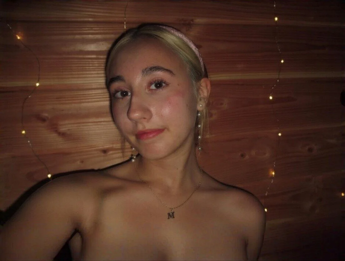Sister face porn pt.1 image 5