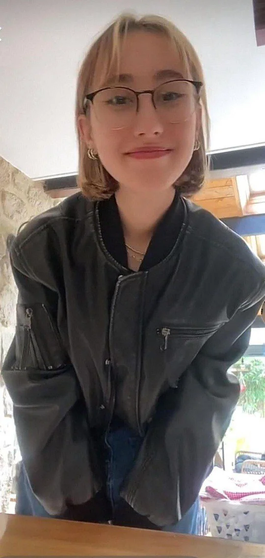 Sister face porn pt.1 image 9
