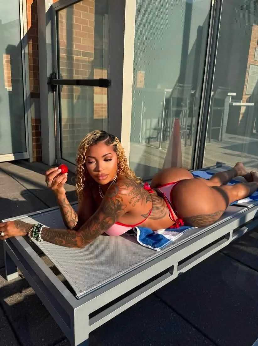 Sexy Ebony Latina Redbone IG Baddies image 6
