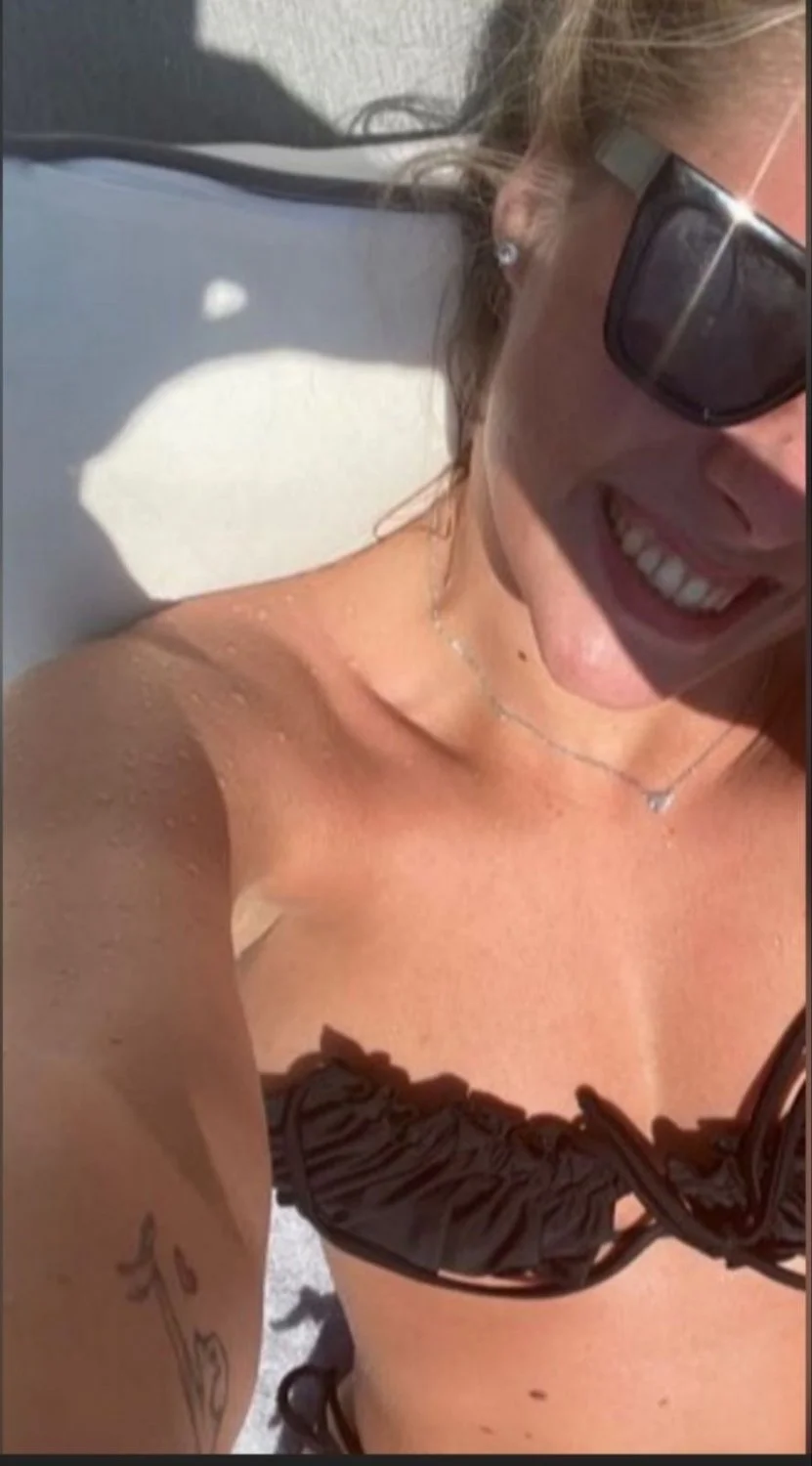Sexy KIK slut, 22, has an amazing body image 31