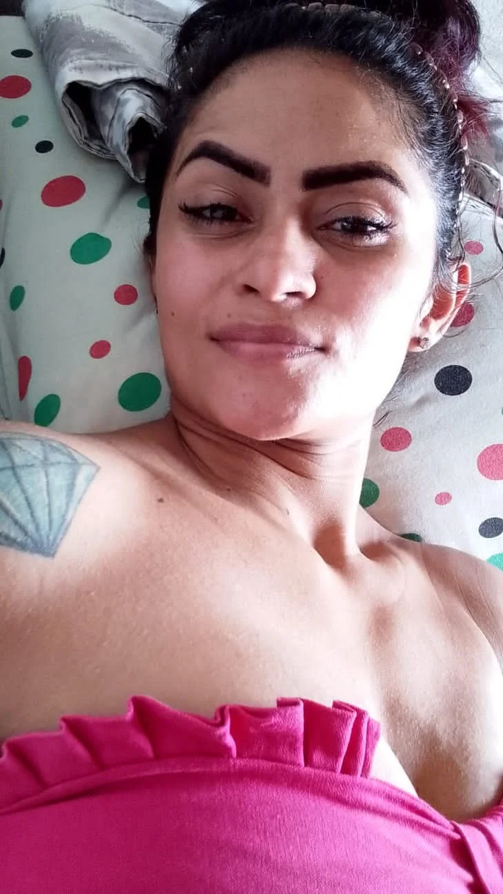 Safada ama se exibir main image