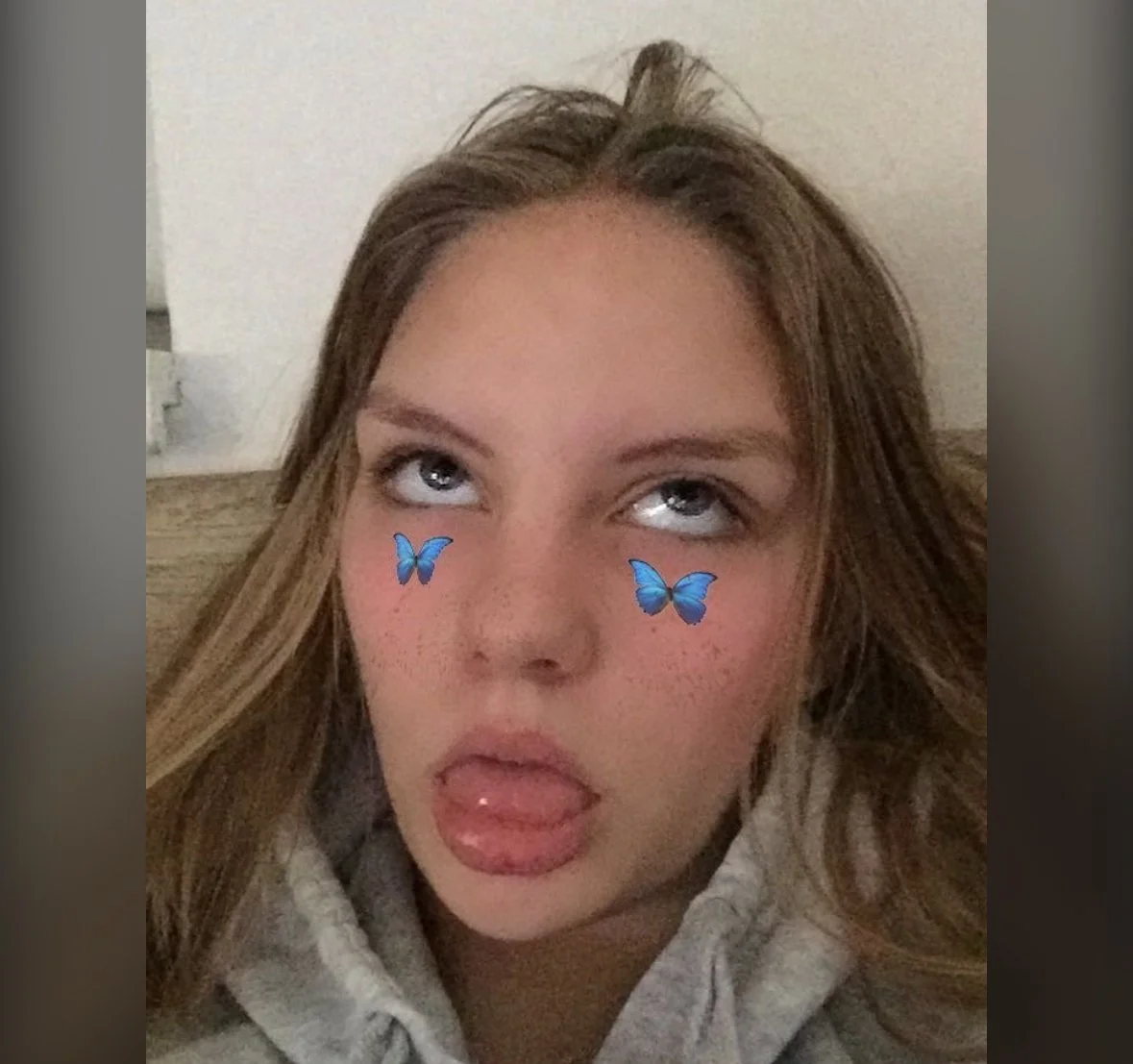 Deutsche Leonie zeigt sich main image