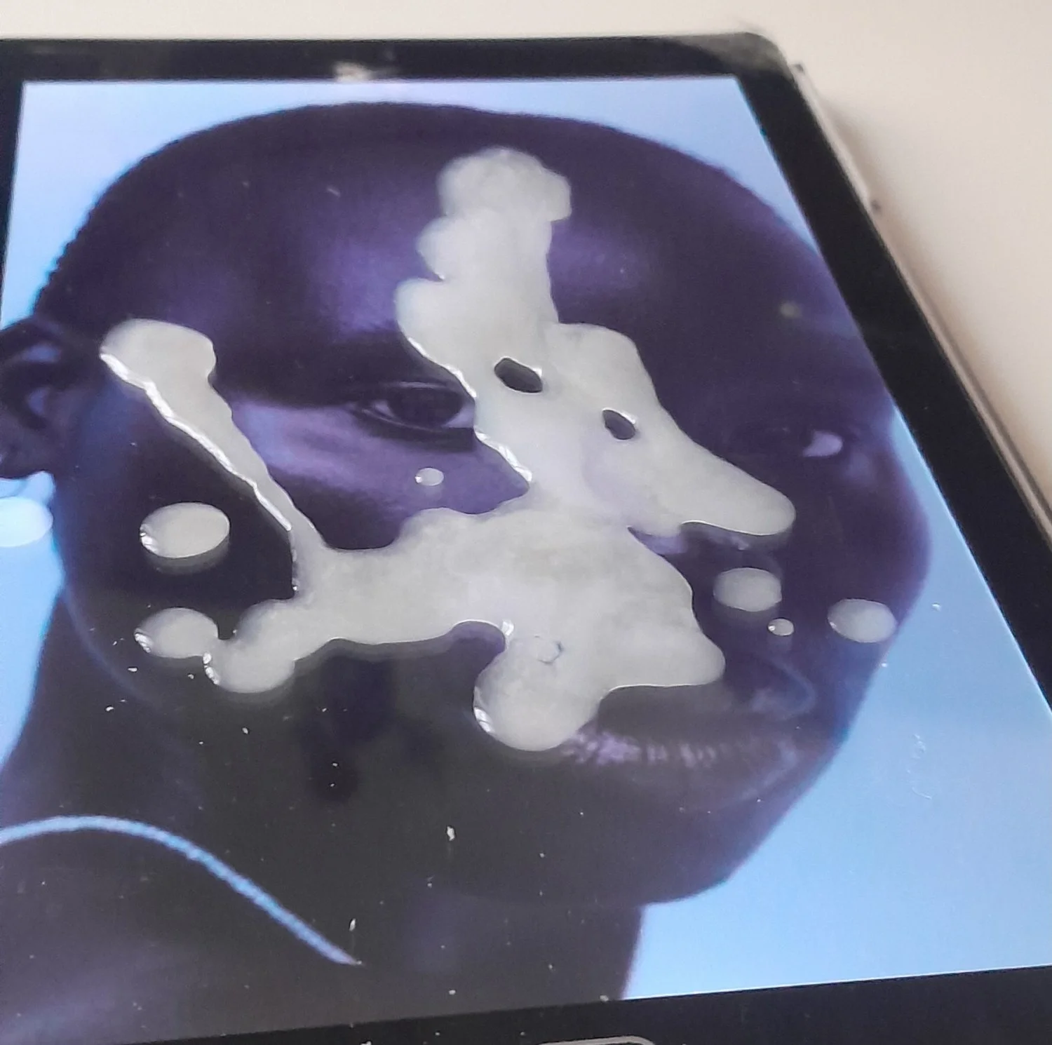 African model cum tribut image 3