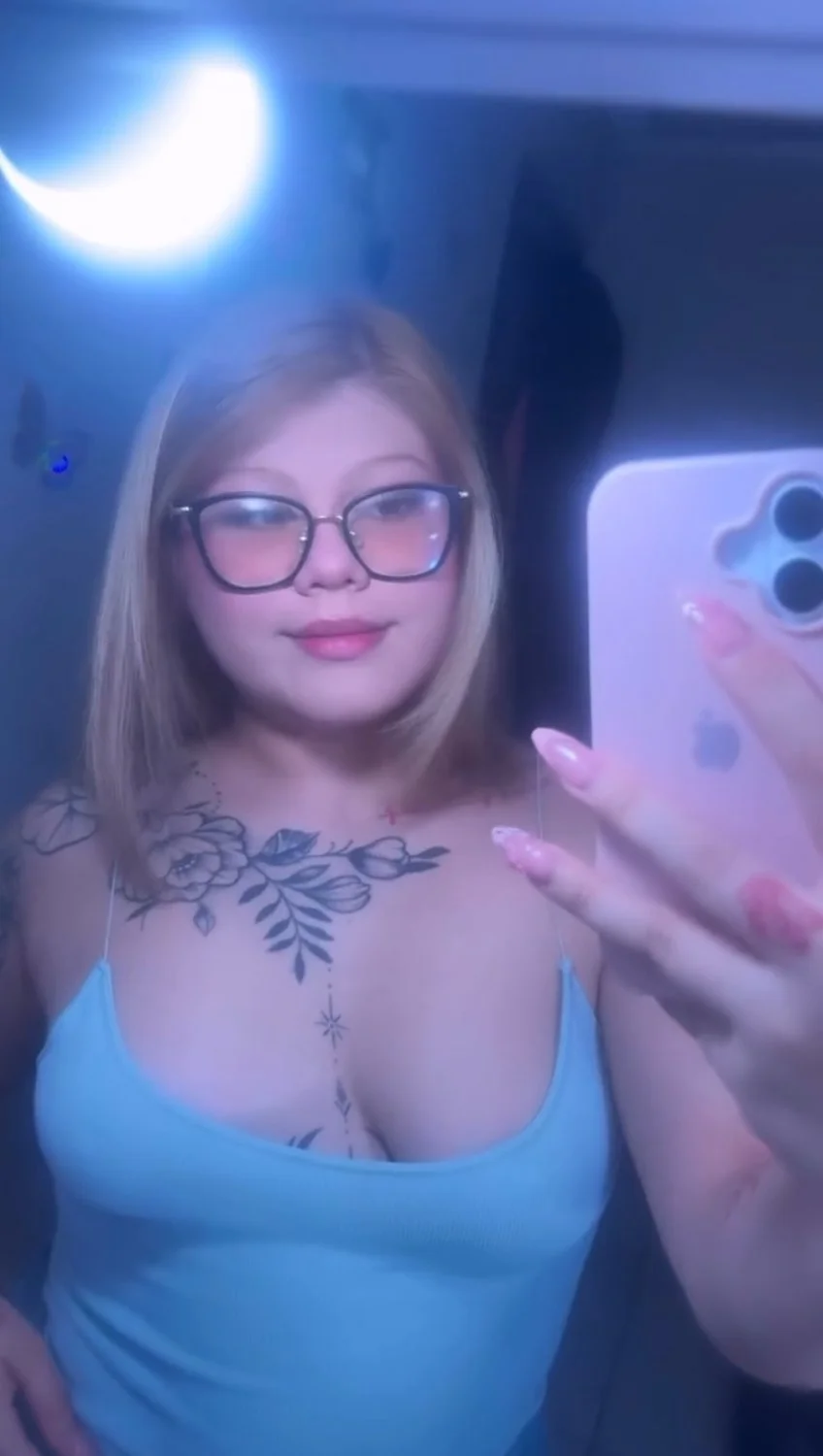 Colette teen image 18
