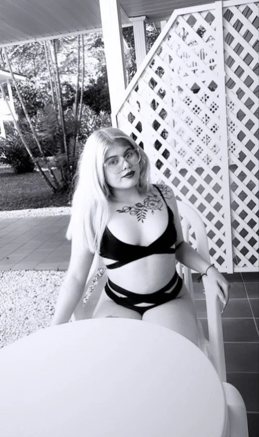 Colette teen image 5