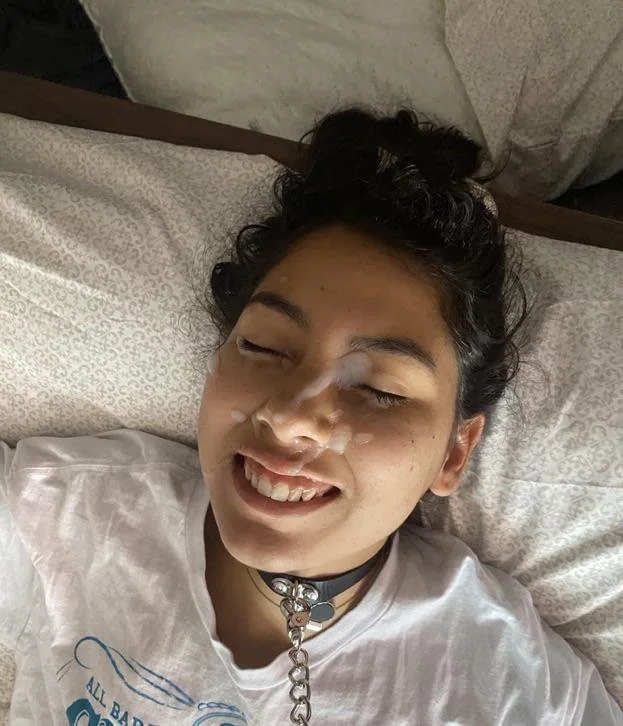 content cumsluts image 4