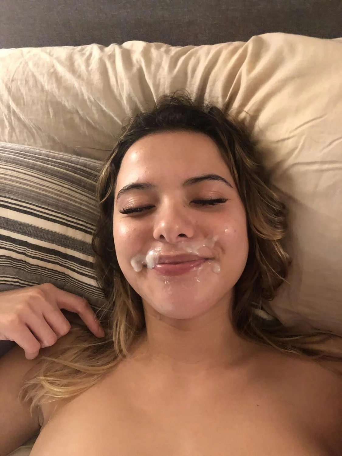 content cumsluts image 5