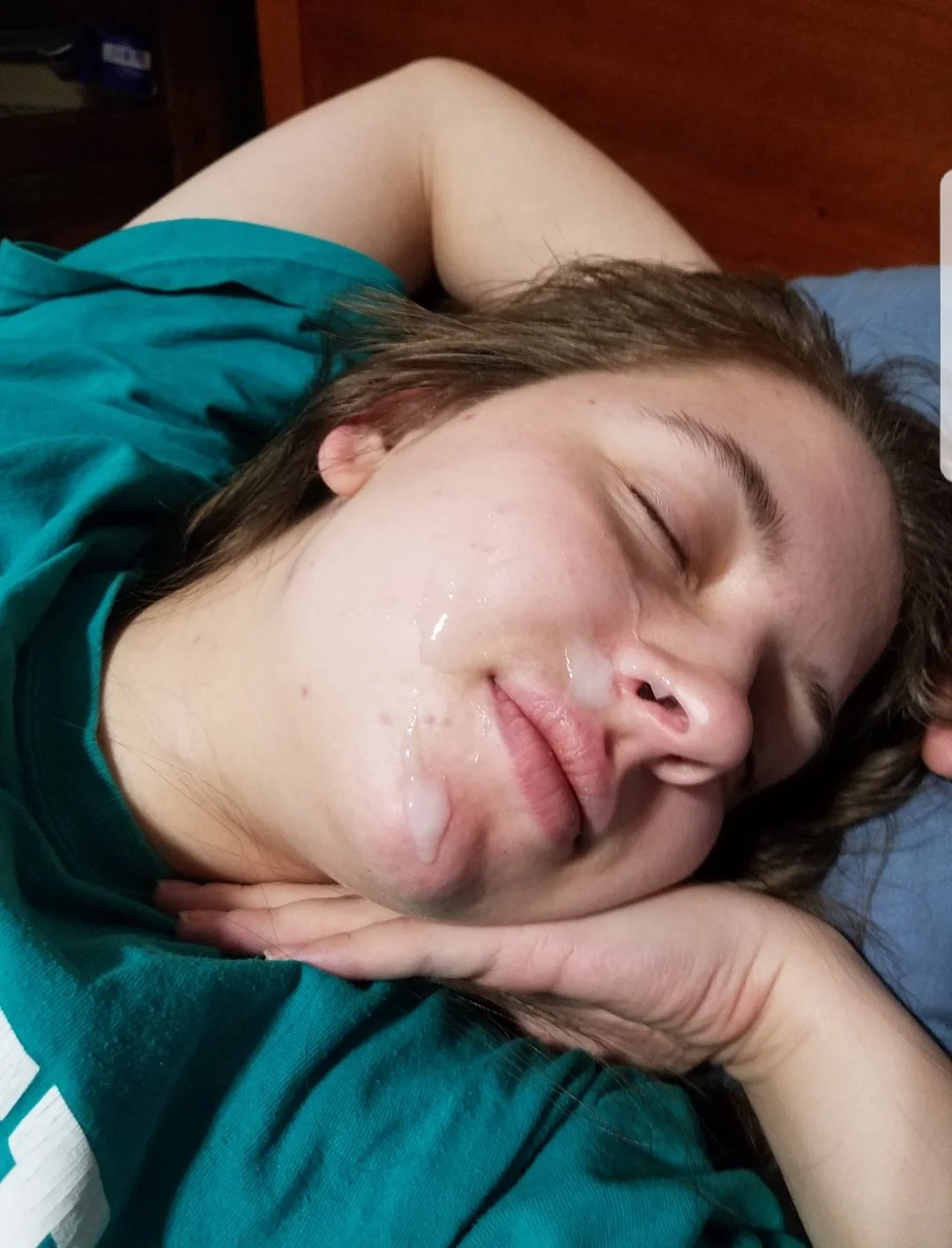 content cumsluts image 9
