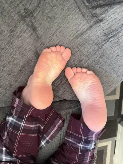 DM for info on seller (CHEAP) cover image