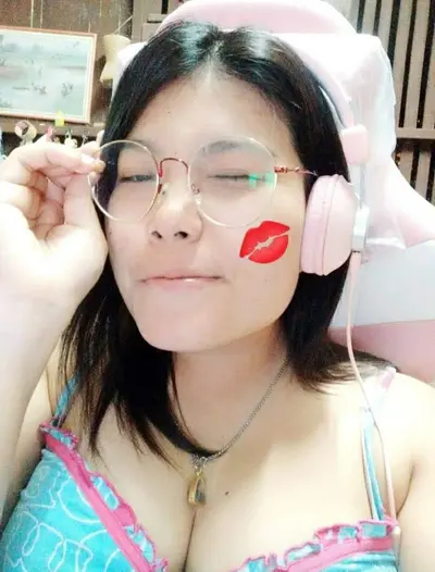 Thai girl cover image
