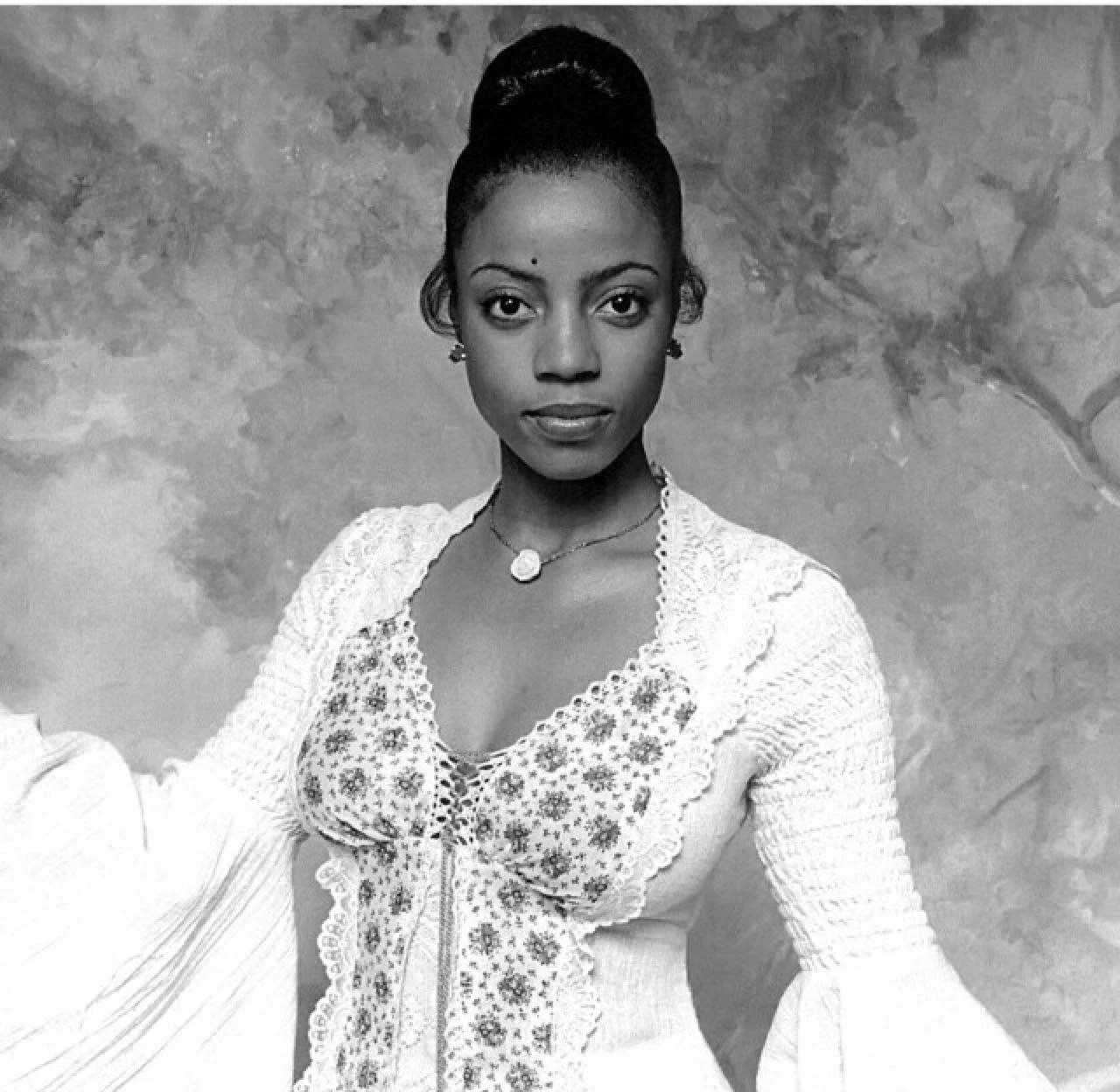 bernnadette stanis Thelma From GoodTimes image 3