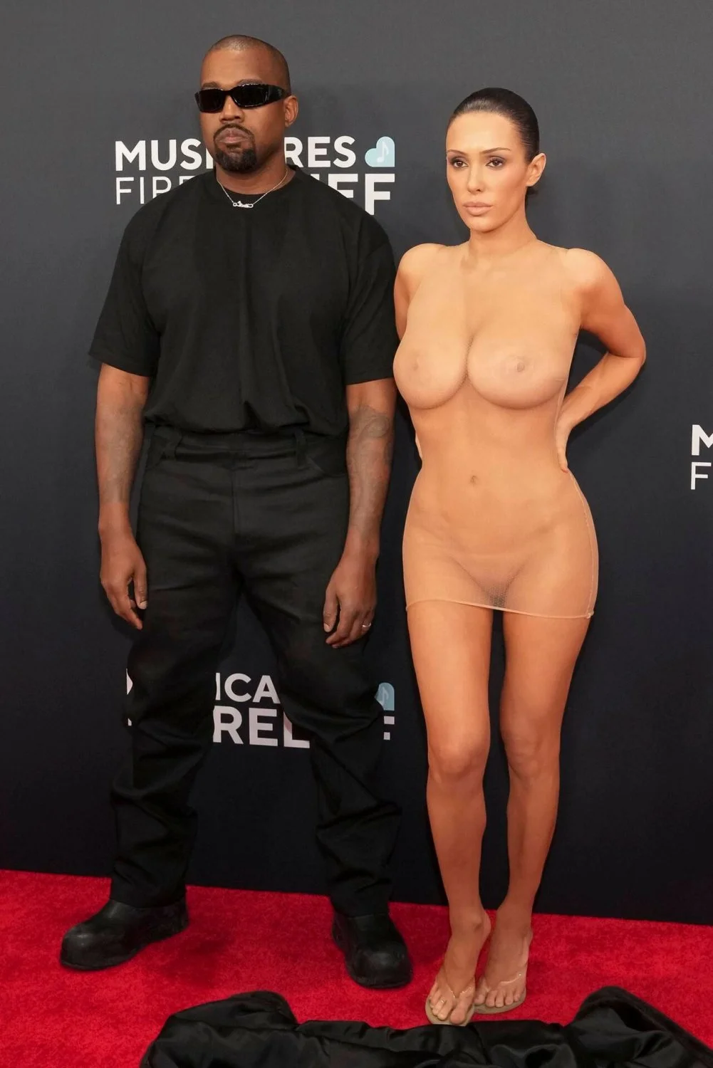 Bianca Censori At The Grammy Awards image 2