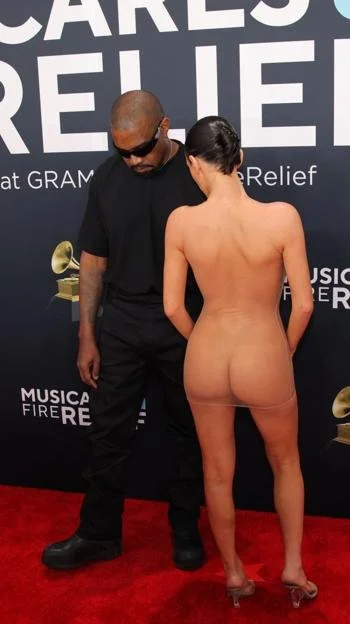 Bianca Censori At The Grammy Awards image 32